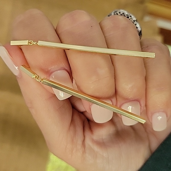 J. Crew Jewelry - 🔥LAST PAIR🔥 Double Bar Hinged Drop Earrings